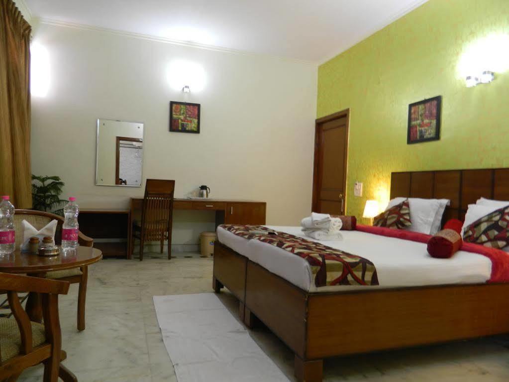 Jmd Residency Hotel New Delhi Buitenkant foto